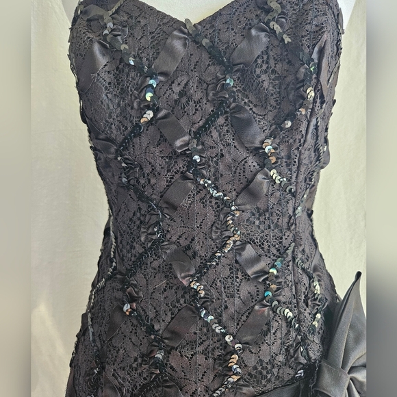 VTG Womens Black Cocktail Dress by Steppin Out Strapless Sequin Lace Bow Sz 6 - Picture 2 of 14